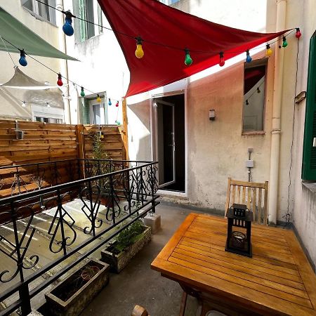 Escapade à Lourdes dans beau T2 avec terrasse - Proche Gare et Centre ville Esterno foto